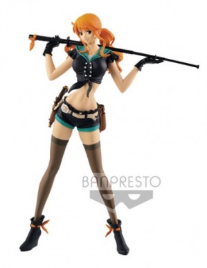 Banpresto One Piece Flag Diamond Ship Nami in Black