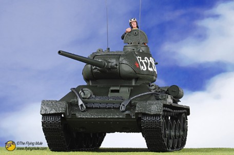 Forces of Valor 80068 1:32 RUSSIAN T-34/85