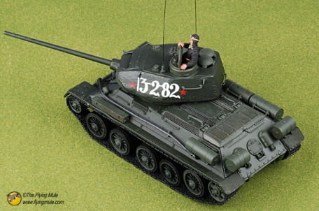 Forces of Valor 80068 1:32 RUSSIAN T-34/85