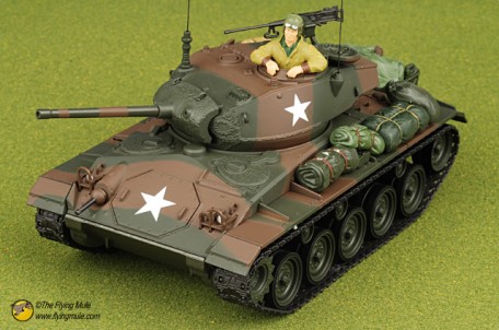 Forces of Valor 80075 1:32 U.S. CADILLAC® M24 CHAFFEE™