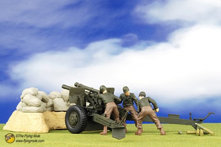 Forces of Valor 81013 1:32 U.S. M2A1 105 MM HOWITZER