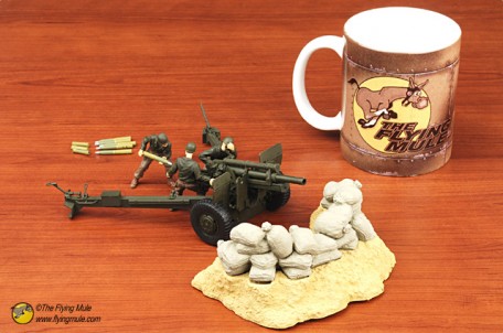 Forces of Valor 81013 1:32 U.S. M2A1 105 MM HOWITZER