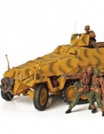 Forces of Valor 81019 1:32 GERMAN SD. KFZ. 251/1 HANOMAG