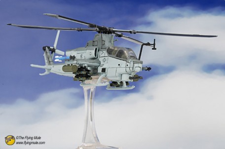 Forces of Valor 85074 1:72 BELL™AH-1Z®VIPER™