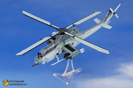 Forces of Valor 85074 1:72 BELL™AH-1Z®VIPER™