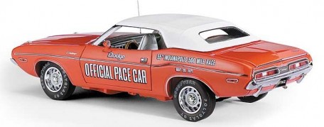 Franklin Mint 1:24 1971 Dodge Challenger Indy Pace Car Diecast