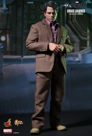 Hot Toys THE AVENGERS BRUCE BANNER 1/6TH Scale Figure