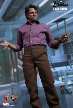 Hot Toys THE AVENGERS BRUCE BANNER 1/6TH Scale Figure