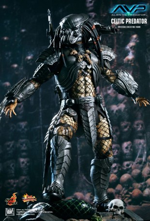 Hot Toys ALIEN VS. PREDATOR CELTIC PREDATOR 1/6TH SCALE FIGURE