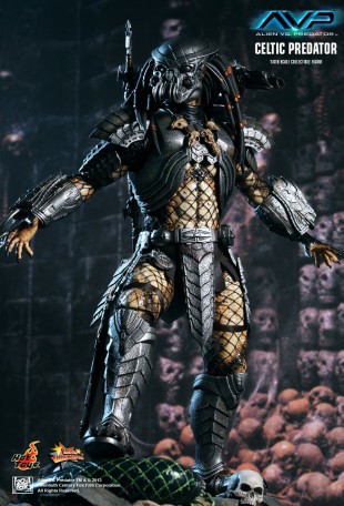 Hot Toys ALIEN VS. PREDATOR CELTIC PREDATOR 1/6TH SCALE FIGURE