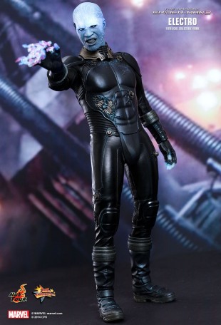 Hot Toys THE AMAZING SPIDER-MAN 2 ELECTRO 1/6TH SCALE  FIGURE