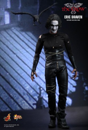 Hot Toys THE CROW ERIC DRAVEN 1/6TH Scale Figure