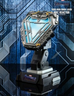 Hot Toys AVENGERS: ENDGAME IRON MAN MARK LXXXV LIFE-SIZE ARC REACTOR