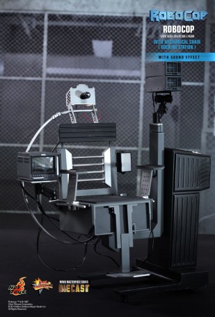 Hot Toys Diecast ROBOCOP WITH MECHANICAL CHAIR