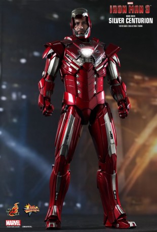 Hot Toys IRON MAN 3 SILVER CENTURION MK33 1/6TH Scale Figure