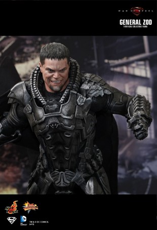 Hot Toys MAN OF STEEL GENERAL ZOD 1/6TH Scale Action Figure