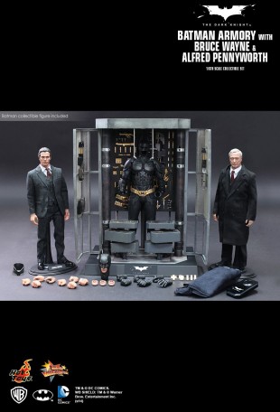 Hot Toys THE DARK KNIGHT BATMAN ARMORY Set