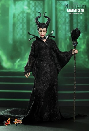 Hot Toys MALEFICENT 1/6TH SCALE COLLECTIBLE FIGURE