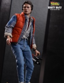 Hot Toys BACK TO THE FUTURE MARTY MCFLY 1/6TH Scale Figure