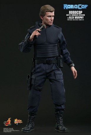 Hot Toys ROBOCOP BATTLE DAMAGED VERSION & ALEX MURPHY