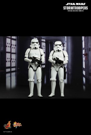 Hot Toys STAR WARS: EPISODE IV A NEW HOPE STORMTROOPERS Set