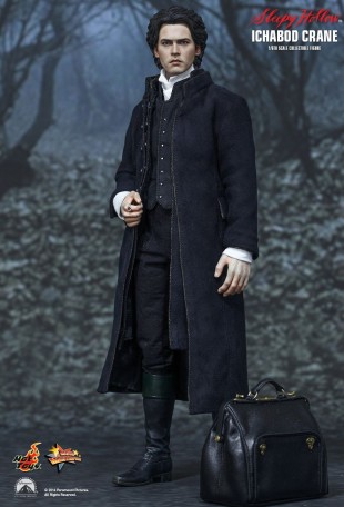 Hot Toys SLEEPY HOLLOW ICHABOD CRANE 1/6TH Scale Figure