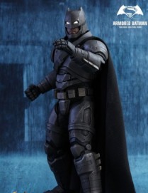 Hot Toys BATMAN V SUPERMAN DAWN OF JUSTICE ARMORED BATMAN