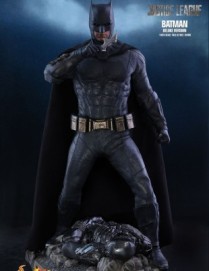 Hot Toys JUSTICE LEAGUE BATMAN DELUXE VERSION