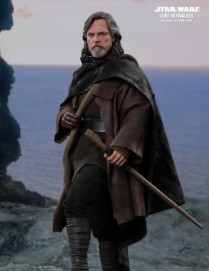 Hot Toys STAR WARS: THE LAST JEDI LUKE SKYWALKER 1/6TH Scale Figure