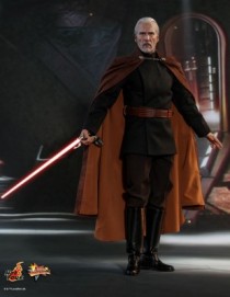 Hot Toys STAR WARS EP2 ATTACK OF THE CLONES COUNT DOOKU 1/6TH Scale Figure