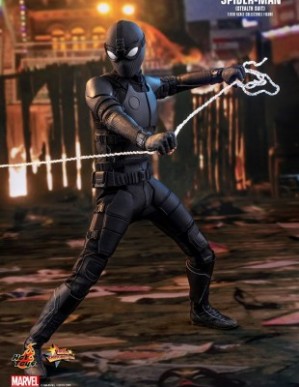 Hot Toys SPIDER-MAN: FAR FROM HOME SPIDER-MAN STEALTH SUIT