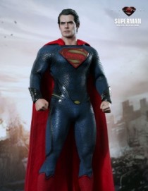 Hot Toys MAN OF STEEL SUPERMAN 1/6TH SCALE FIGURE