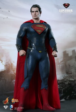 Hot Toys MAN OF STEEL SUPERMAN 1/6TH SCALE FIGURE