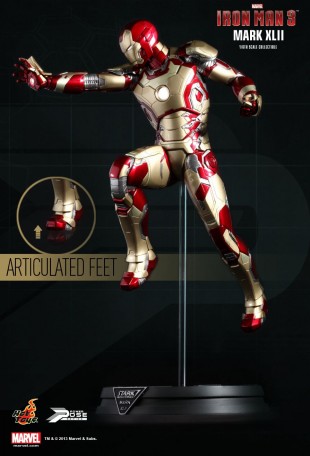 Hot Toys IRON MAN 3: POWER POSE MARK XLII 1/6TH Scale Figure