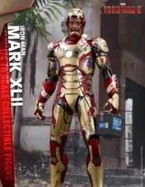 Hot Toys Iron Man 3 Mark XLII 1/4th Scale Figure