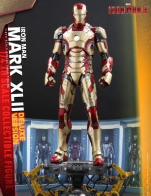 Hot Toys Iron Man 3 Mark XLII Deluxe Version 1/4th Scale Figure