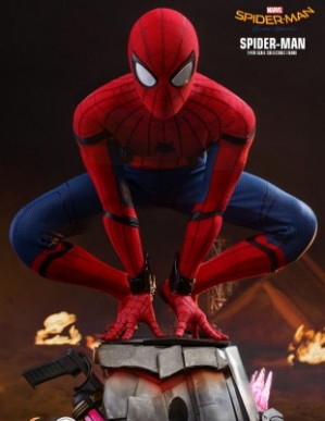 Hot Toys SPIDER-MAN: HOMECOMING SPIDER-MAN 1/4TH Scale Figure