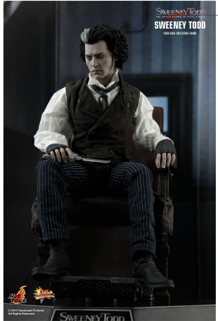 Hot Toys SWEENEY TODD 1/6TH Scale Action Figure