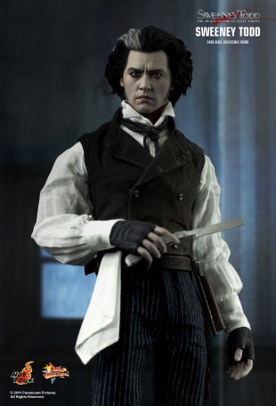 Hot Toys SWEENEY TODD 1/6TH Scale Action Figure