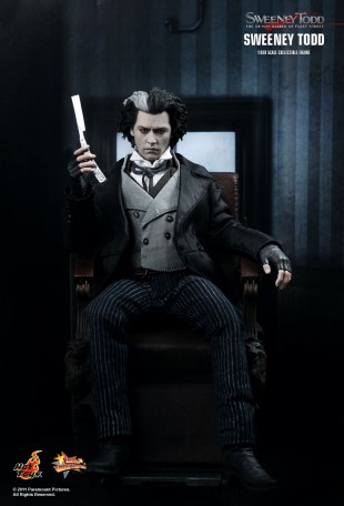 Hot Toys SWEENEY TODD 1/6TH Scale Action Figure