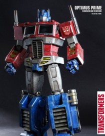 Hot Toys THE TRANSFORMERS G1 OPTIMUS PRIME STARSCREAM VERSION