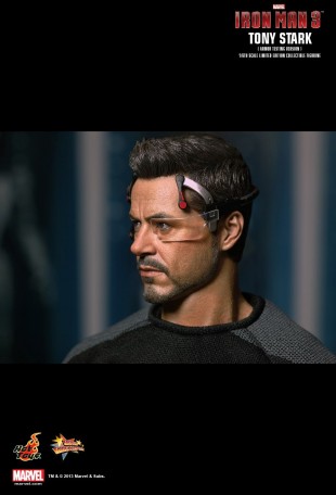 Hot Toys IRON MAN 3 TONY STARK ARMOR TESTING VERSION