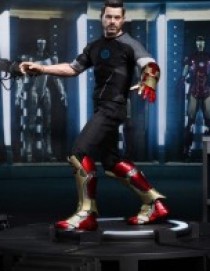 Hot Toys IRON MAN 3 TONY STARK ARMOR TESTING VERSION