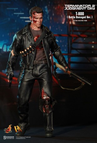 Hot Toys DX13 TERMINATOR T-800 BATTLE DAMAGED1/6TH SCALE FIGURE