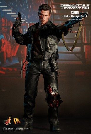 Hot Toys DX13 TERMINATOR T-800 BATTLE DAMAGED1/6TH SCALE FIGURE