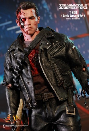 Hot Toys DX13 TERMINATOR T-800 BATTLE DAMAGED1/6TH SCALE FIGURE