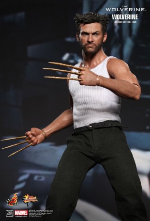 Hot Toys THE WOLVERINE 1/6TH Scale Figure