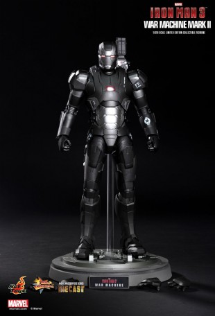 Hot Toys IRON MAN 3 WAR MACHINE MARK II 1/6TH Scale Figure