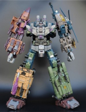 Oversized Warbotron Bruticus Set of 5 Robot Figure