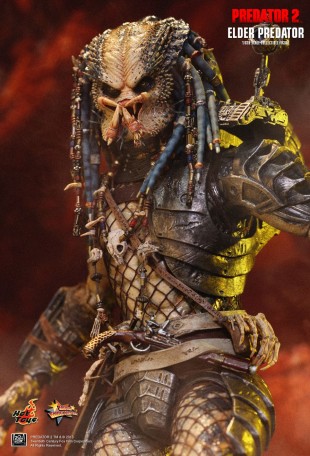 Hot Toys PREDATOR 2 ELDER PREDATOR 1/6TH SCALE  FIGURE